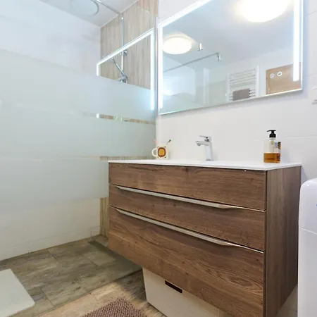 Nyaraló Vista Larix *